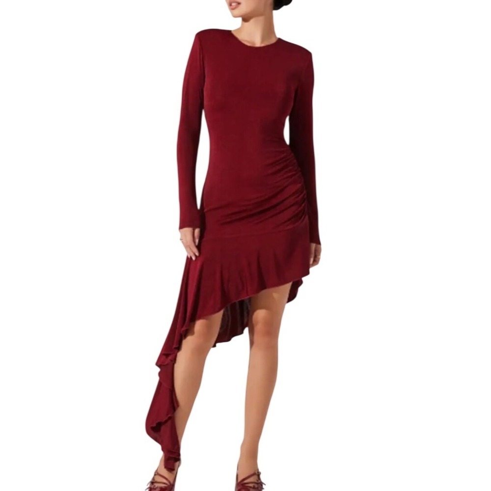 ASTR The Label Dress Womens L Wine NEW Ruched Asymmetrical Ruffle ADR102448